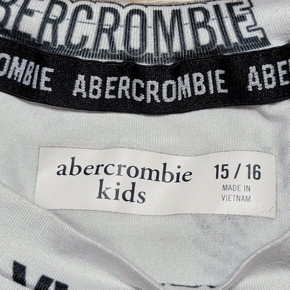 Abercrombie Kids B&W Short Sleeve Tee Graphic - Size 15/16 - Picture 3 of 4